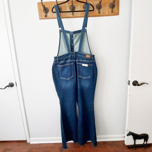 Judy Blue Raw Hem Tummy Control Flare Overalls NWT - Picture 5 of 17